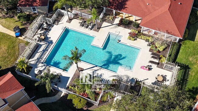 Building Photo - 9481 Highland Oak Dr