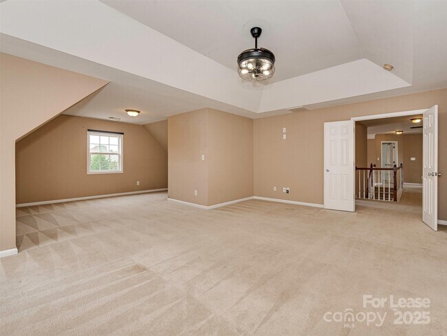 Building Photo - 5607 Fulton Ridge Dr