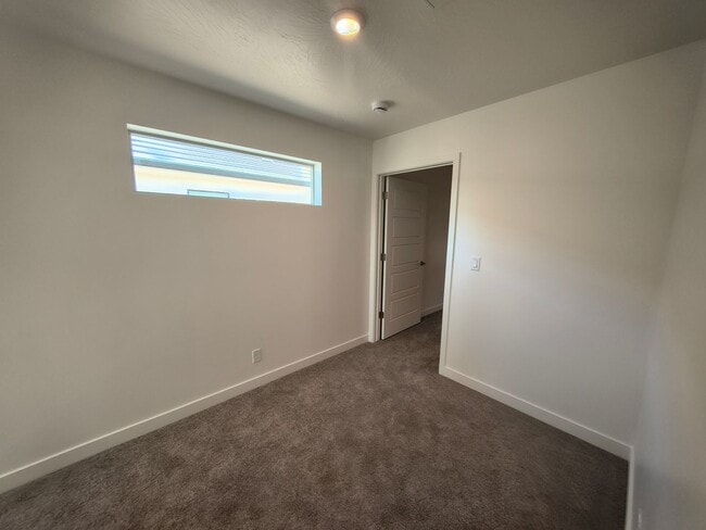 Building Photo - Brand New - 4 Br 2.5 Ba 2 Car Garage - Shaded Patio+++