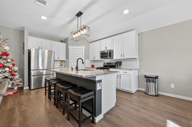 Building Photo - 30301 Kingston Heath Dr