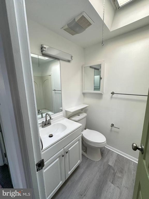 Building Photo - 3125 Belgreen Terrace