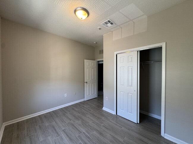 Building Photo - 6066 Gibson Ave