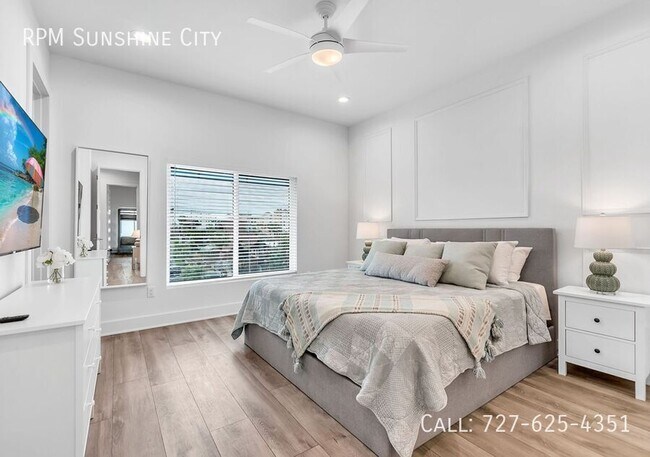 Building Photo - 15405 Gulf Blvd