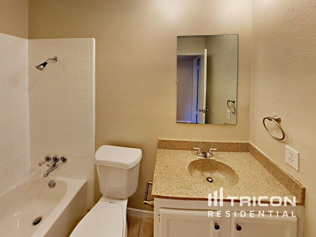 Building Photo - 7125 Hardwood Trail