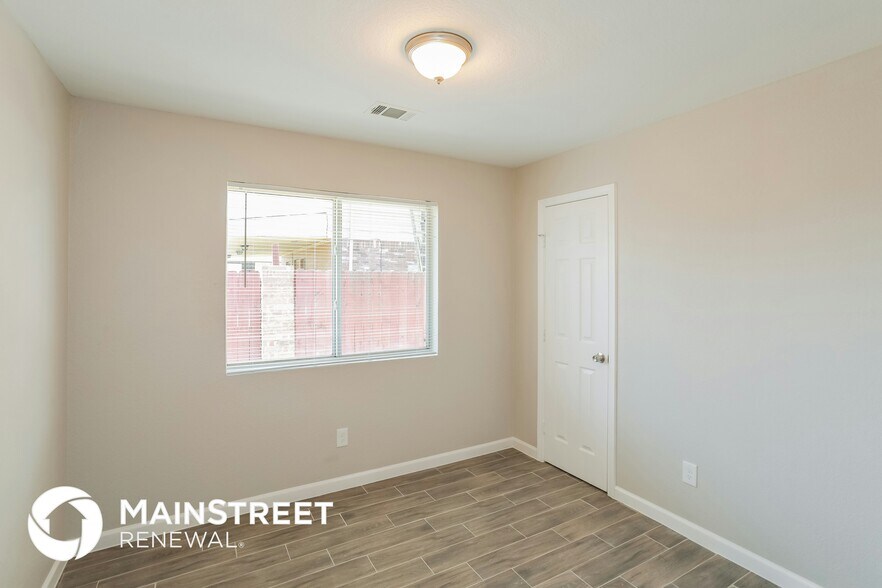 Building Photo - 7205 Autumn Moon Dr