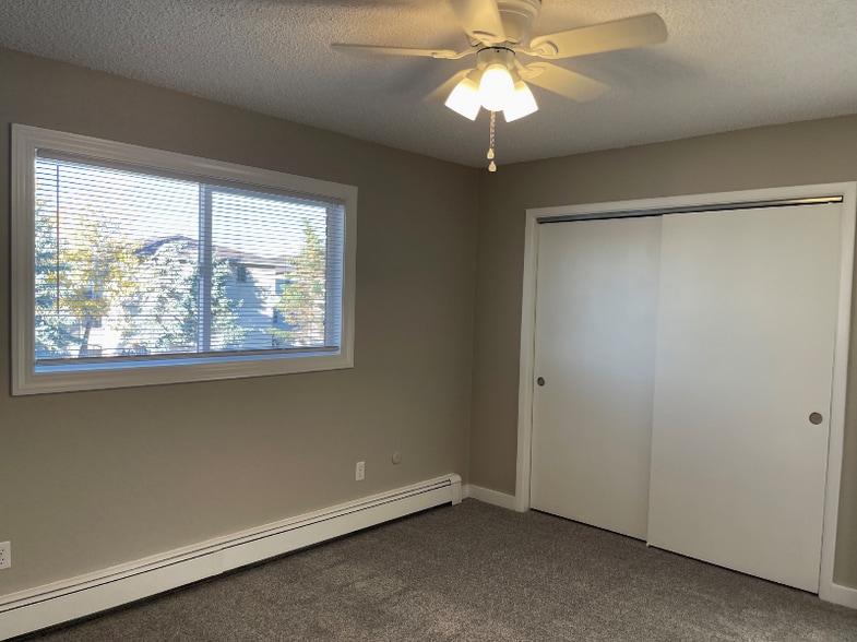 Building Photo - 1215 Walnut St