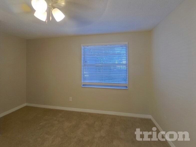 Building Photo - 6801 Wayside Ct