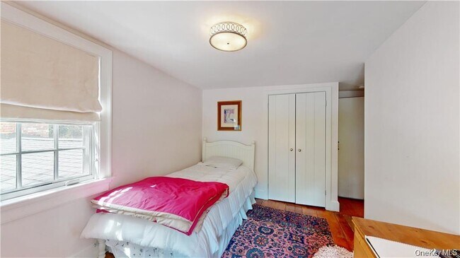 Building Photo - 25 East St