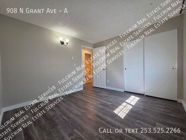 Building Photo - 908 N Grant Ave