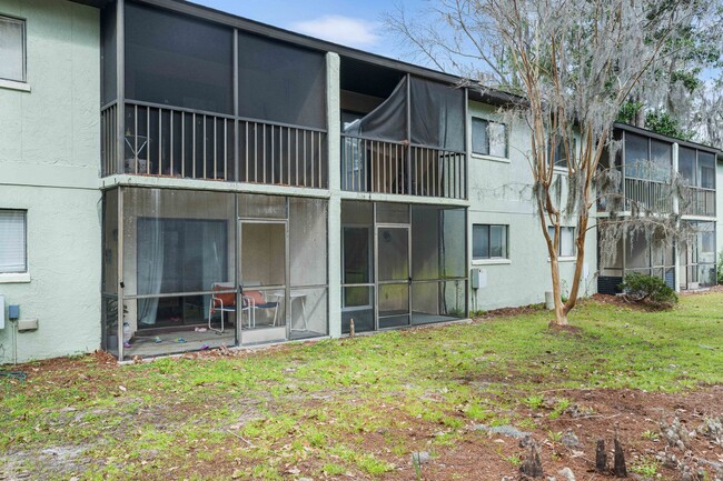 Building Photo - Move-In Ready 2 BR/ 2BA Condo on Southside...