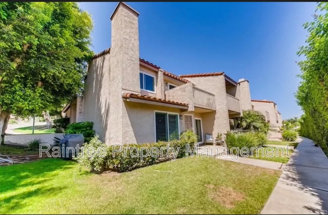 Building Photo - 671 Ascot Dr