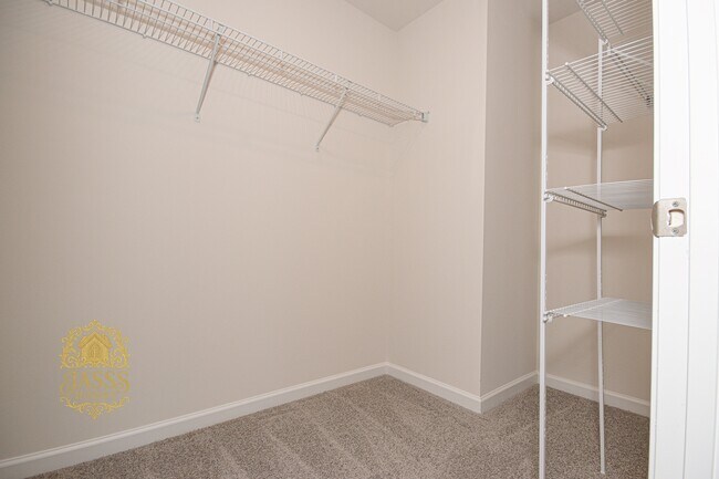 Building Photo - 1361 Secrest Cmns Dr