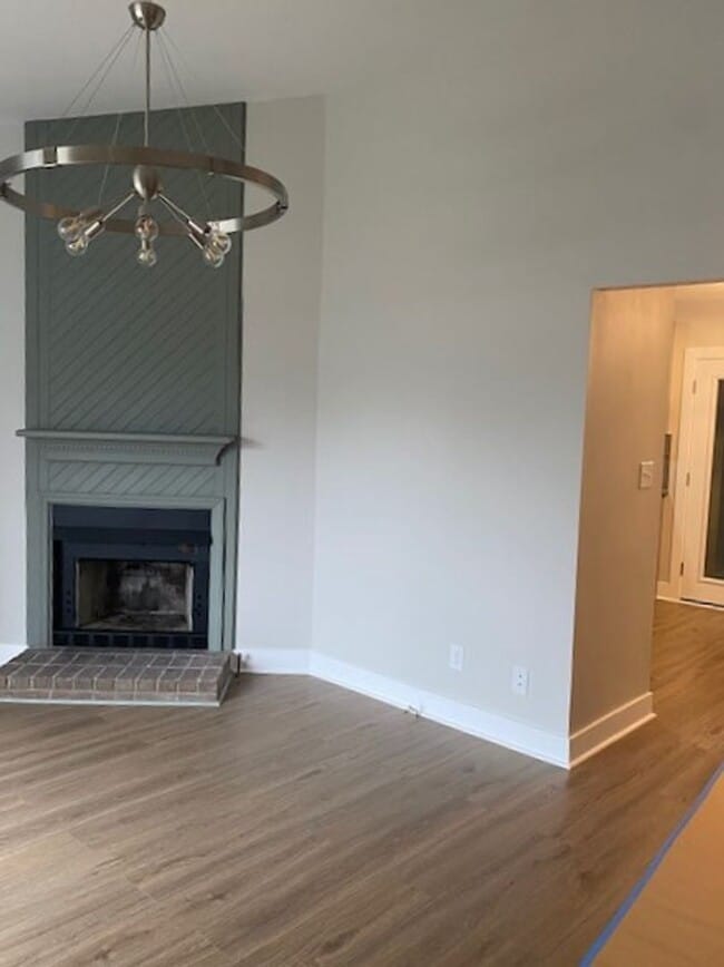 Building Photo - 575 Countrytown Dr