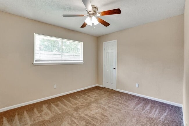 Building Photo - 24815 Spring Creek Dr