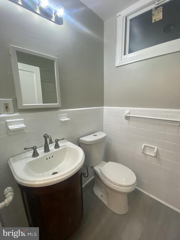 Building Photo - 1723 H St NE