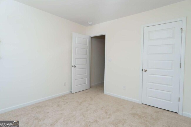 Building Photo - 2187 Foley Pk St