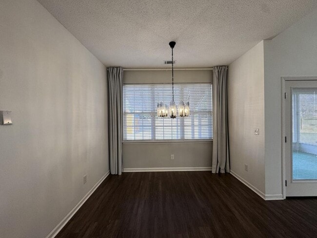 Building Photo - 104 Sir Patrick Way