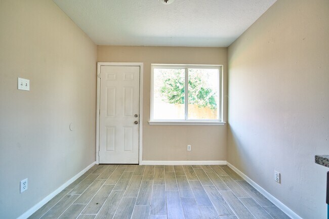 Building Photo - 7214 Westbranch Dr