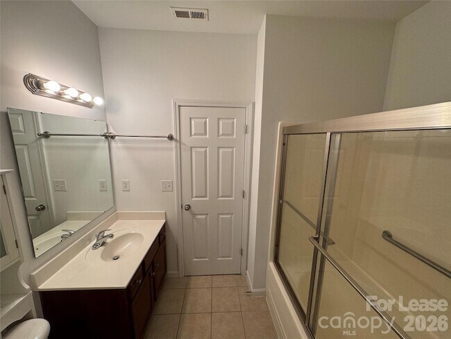 Building Photo - 12069 Stratfield Pl Cir