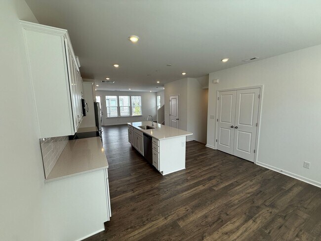 Building Photo - Brand New 3-Story home in the heart of Nor...