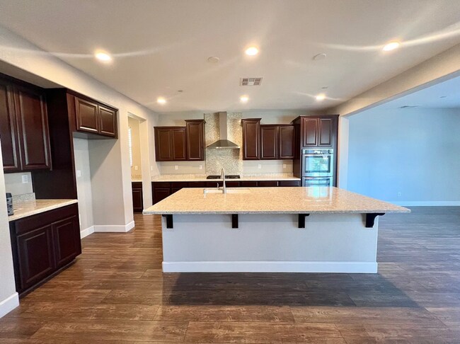 Building Photo - 3105 Octave Ave