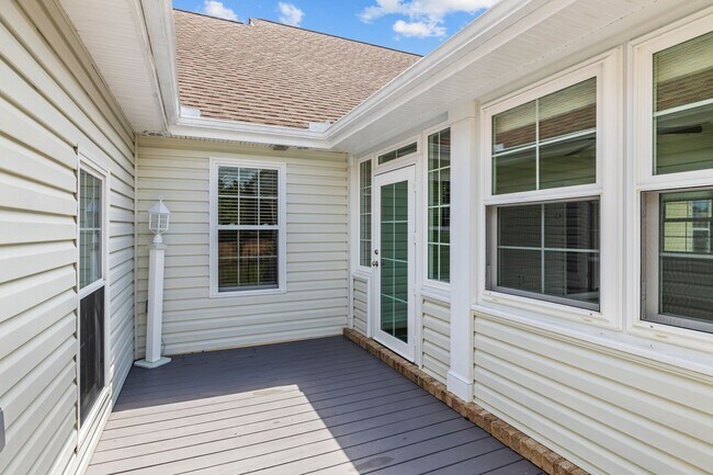 Building Photo - 202 Tidewater Dr