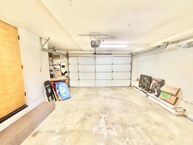 Building Photo - Oxnard / Silver Strand Beach / 2 bedroom 1...