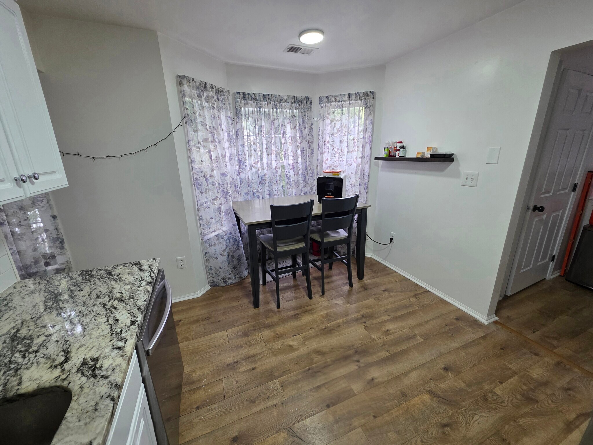 Building Photo - 1702 Cypress Ln