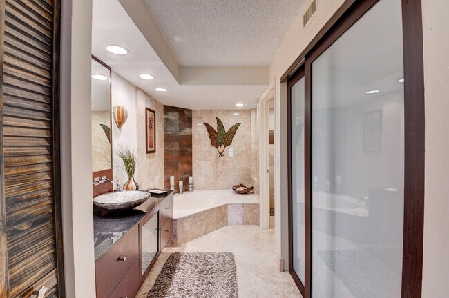 Building Photo - 15678 Loch Maree Ln