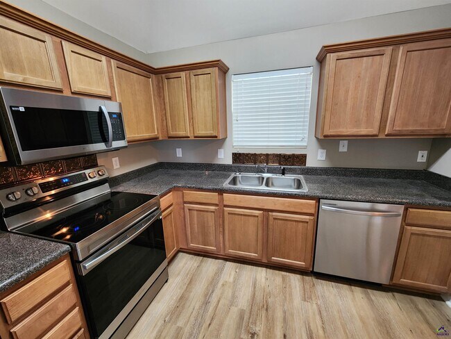Building Photo - 103 Haven Way