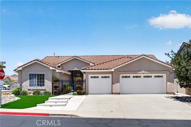 Building Photo - 1699 Ramona Dr