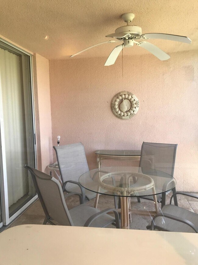 Building Photo - 353 S US Hwy 1