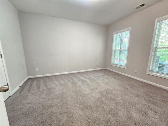Building Photo - 871 Sunset Park Dr