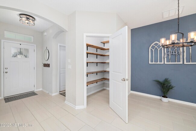 Building Photo - 2031 Arden Forest Pl