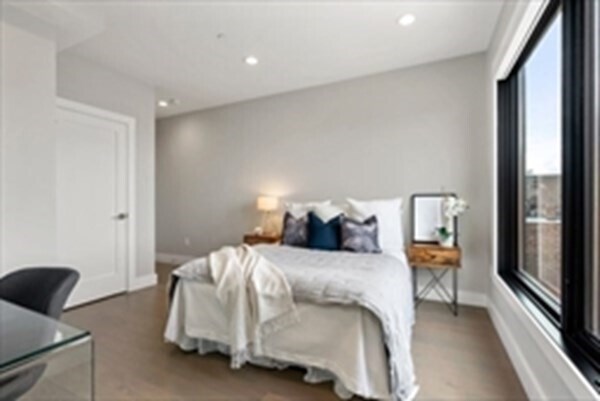 Building Photo - 34 A St