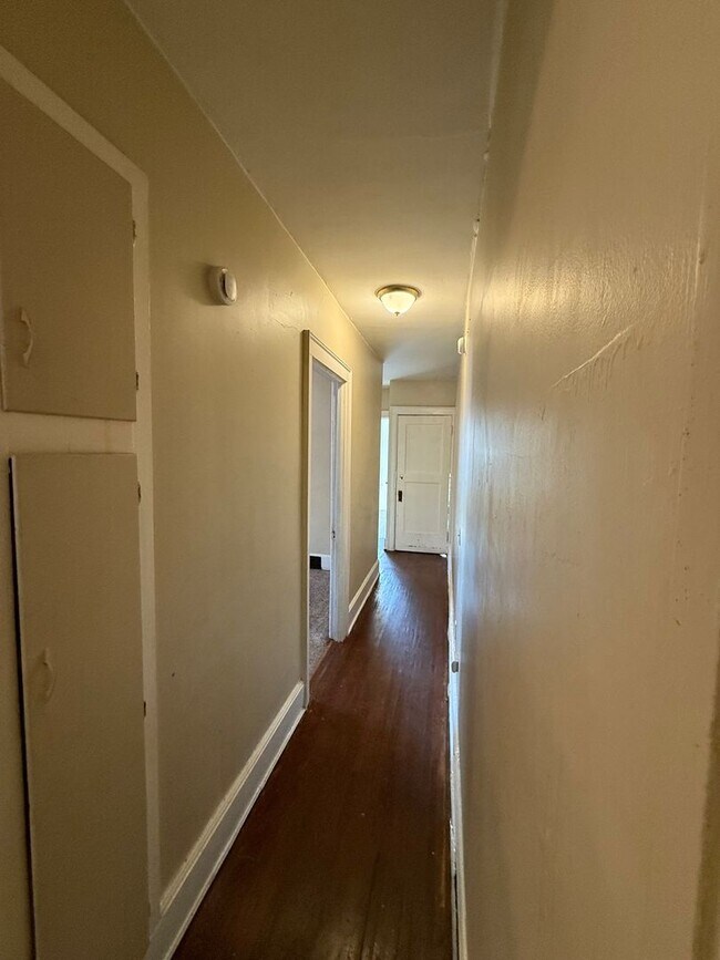 Building Photo - 1732 St Paul St