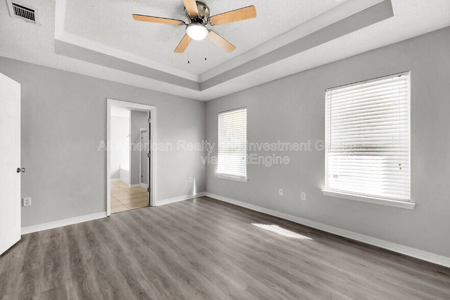 Building Photo - 648 Alysheba Dr