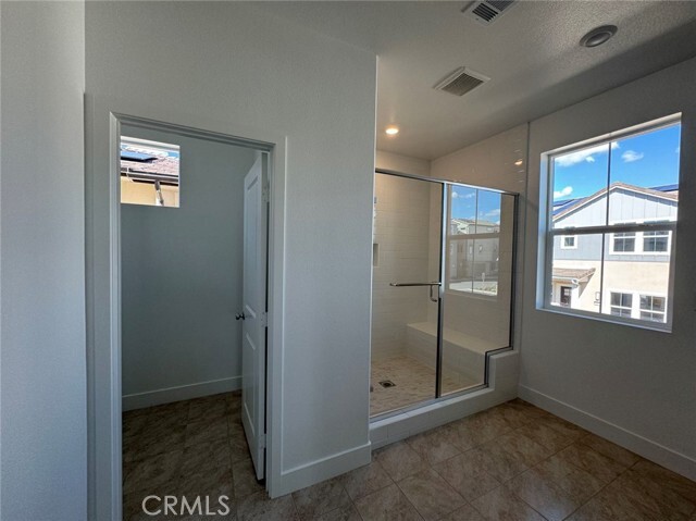 Building Photo - 245 Shoveler