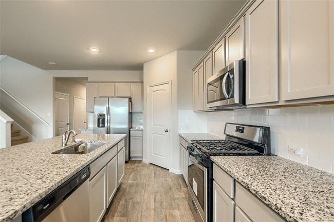 Building Photo - 603 Bluffview Dr.