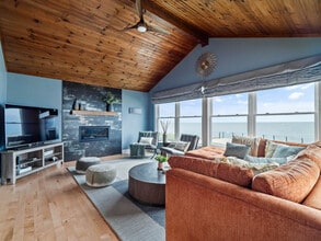 Building Photo - 32414 Lake Rd