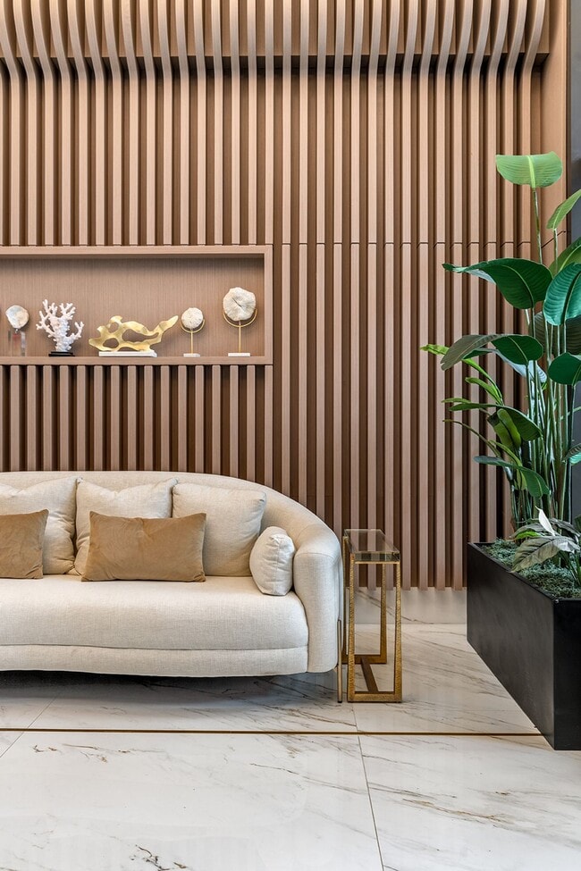 Building Photo - The Bay