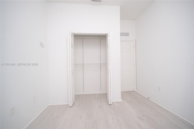 Building Photo - 10885 NW 89th Terrace