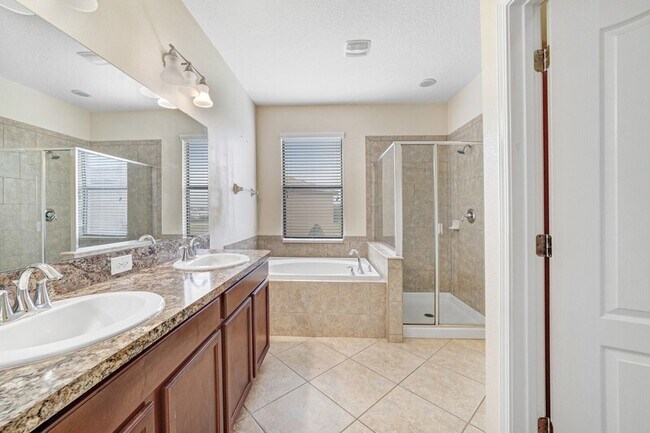 Building Photo - 1259 Long Cove Loop