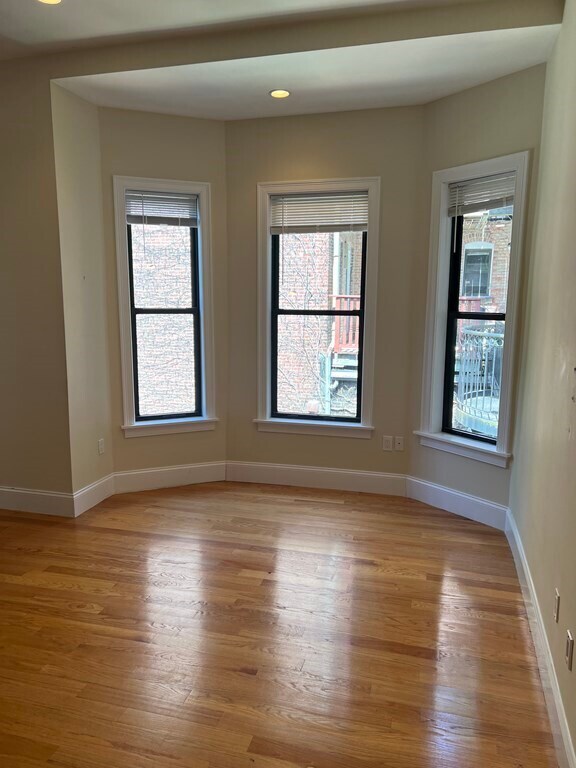 Building Photo - 639 Tremont St