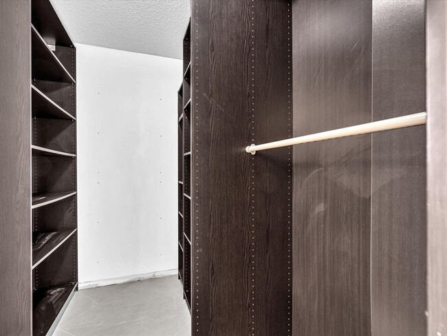 Building Photo - 13400 NW 5th Ct