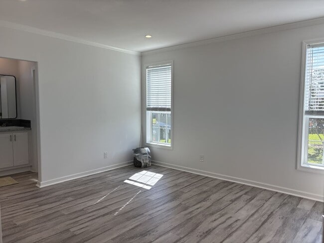 Building Photo - 245 Bimini Cay Cir