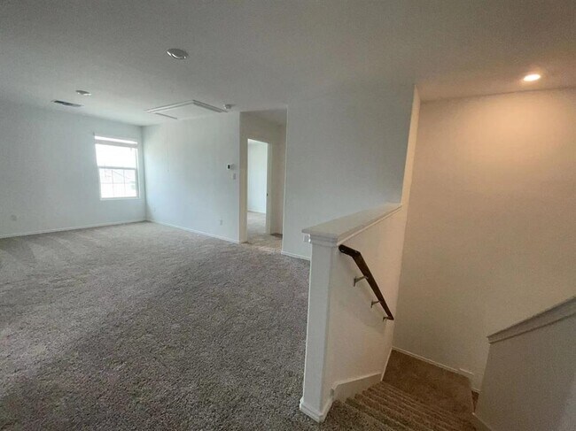 Building Photo - 1209 Rio Frio Ln