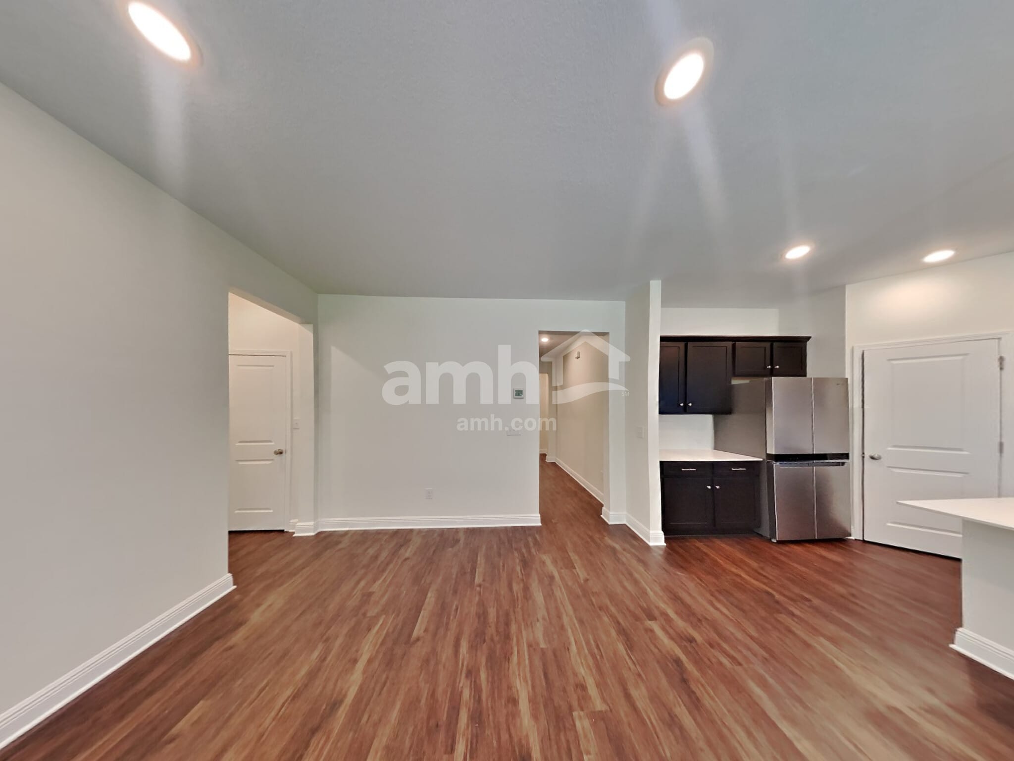Building Photo - 27478 St Andrews Ave