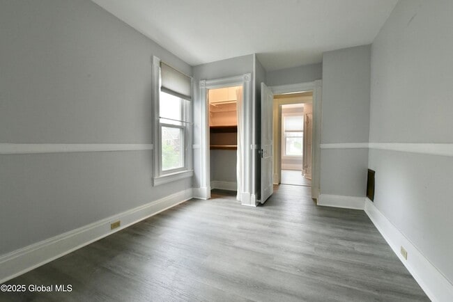 Building Photo - 113 S 3rd Ave