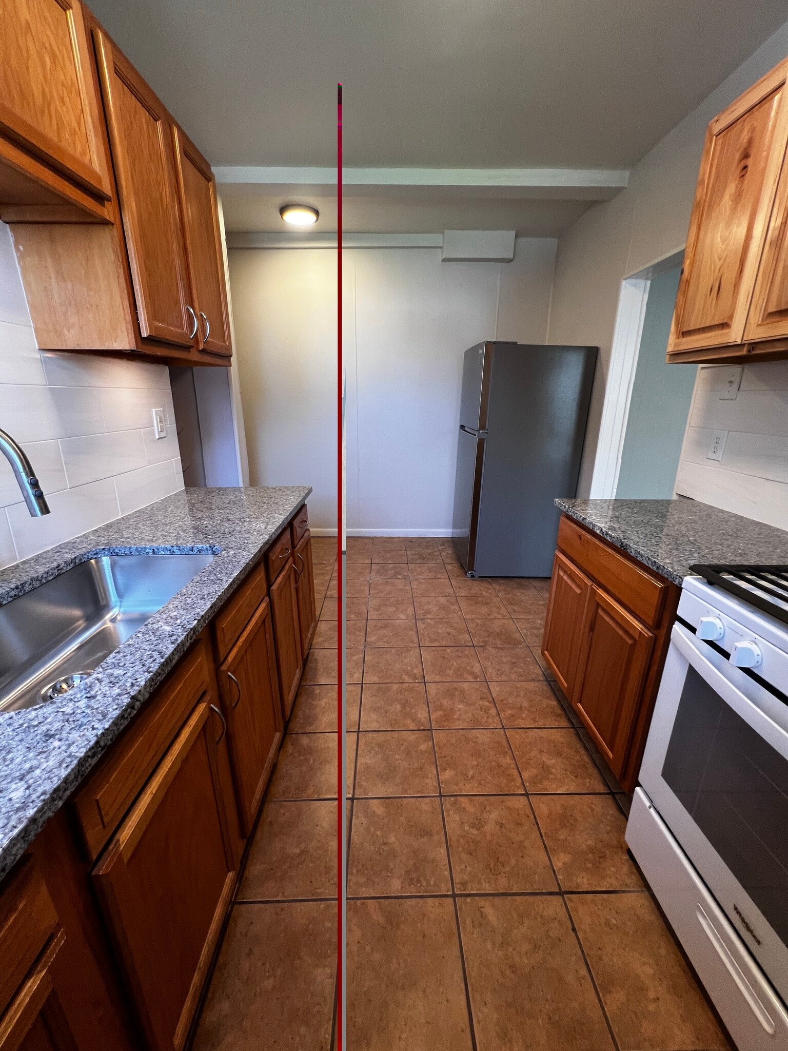 Kitchen - 4414 Ivanhoe Ave